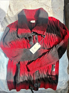 Vercini Men's Shawl Collar Cable Knit Toggle Cardigan in Red/Black NWT